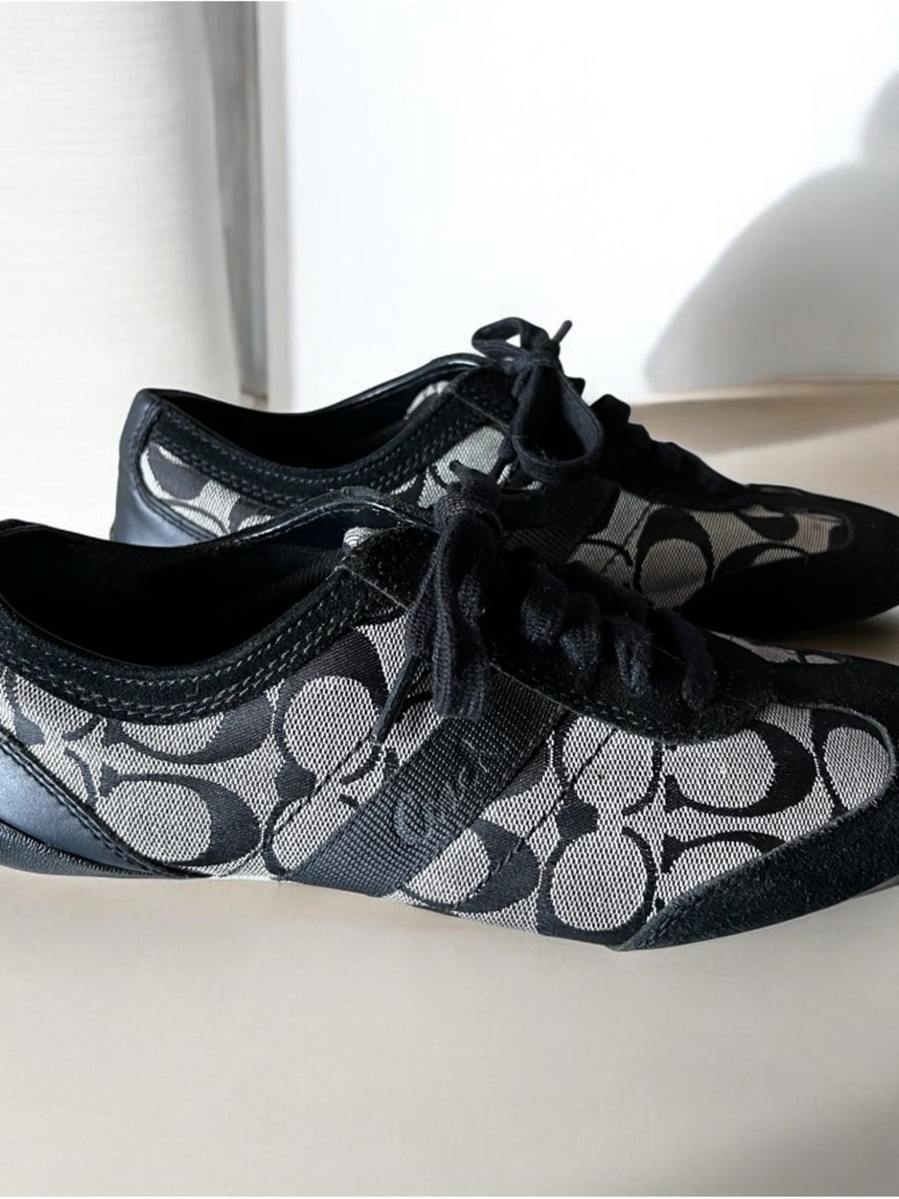 Coach Baylee Shoes Women’s Size 7.5 Black Canvas Logo Low Top Athletic Sneaker